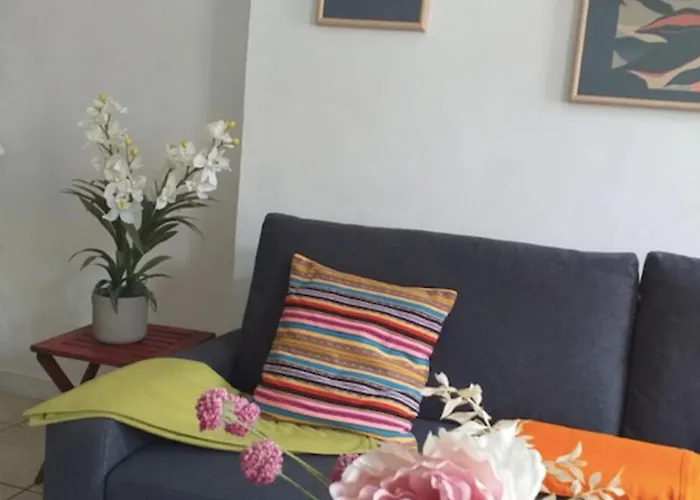 3 Near The Center Of Apartamento