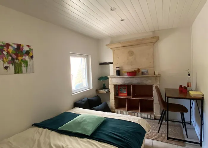 3 Near The Center Of Caen